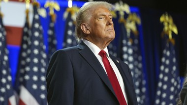 wojownicy nowej krucjaty. trump i jego ludzie na wojennej ścieżce