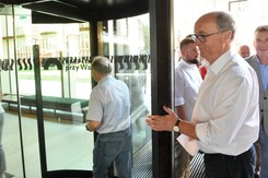 Poseł Lewicy: Minęliśmy strefę turbulencji i lecimy odebrać władzę PiS