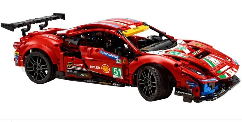 LEGO Ferrari 488 GTE. Zdjęcie użyte za zgodą ©2021 The LEGO Group
