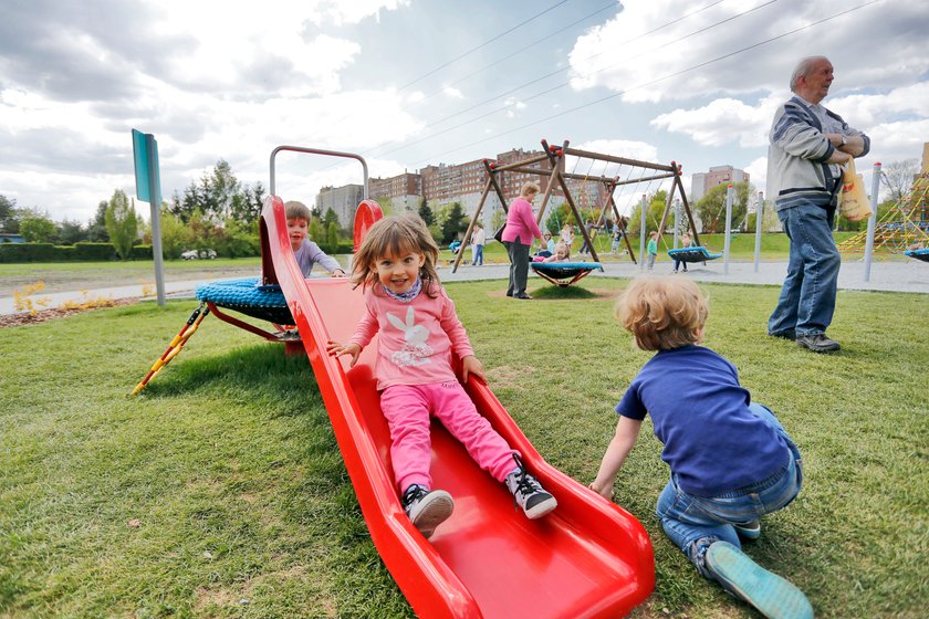 Otwarto Park Sensoryczny - w Parku Harcerskim obok Zespolu Szkol Specjalnych nr 4 w Sosnowcu