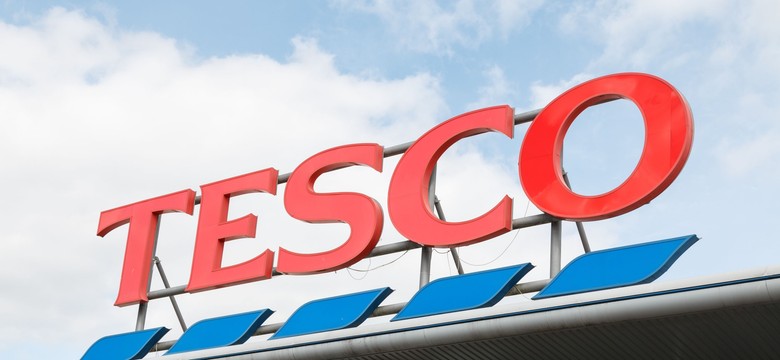 Limity na zakup papieru toaletowego, makaronu czy mąki. Brytyjskie Tesco przywraca ograniczenia
