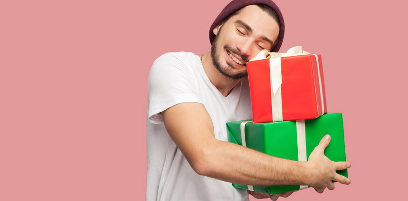 Pięć najlepszych prezentów mikołajkowych dla mężczyzny. Sprawdź, co teraz kupisz taniej