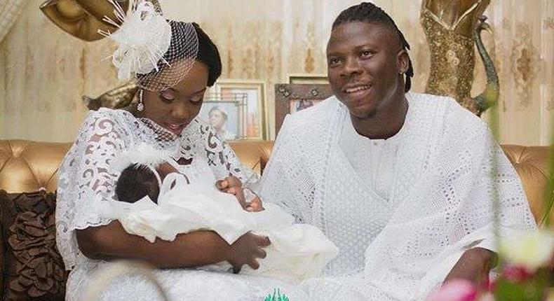 Stonebwoy and Wife, Louisa with their daughter