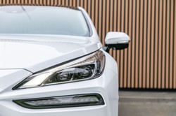 Toyota bije na alarm. Auta elektryczne zabiorą pracę