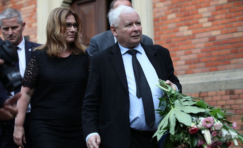 Jarosław Kaczyński i Beata Mazurek