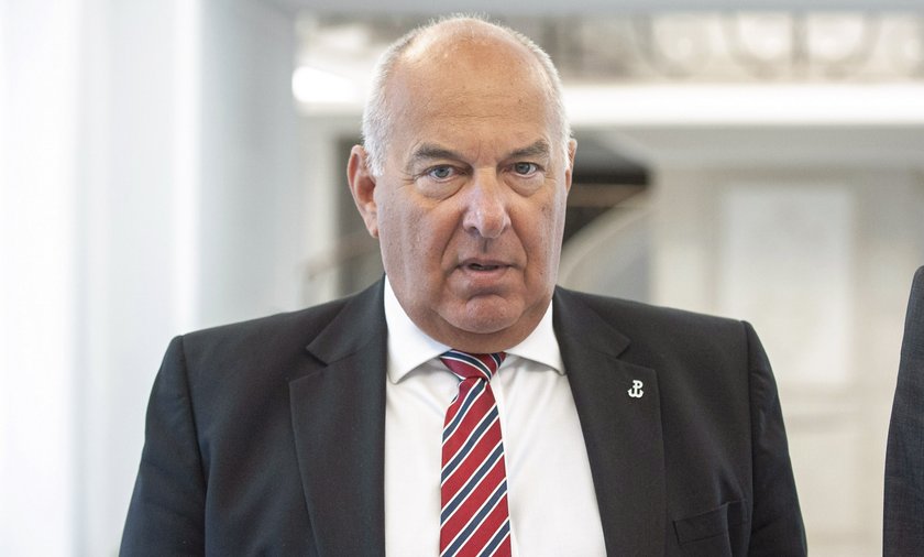 Tadeusz Kościński minister finansów. To jego resort przygotował projekt zmian zakładający wyższe mandaty.
