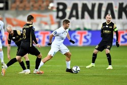 Starzyński nie pomógł kolegom. Pewna wygrana Radomiaka w Lubinie [WIDEO]