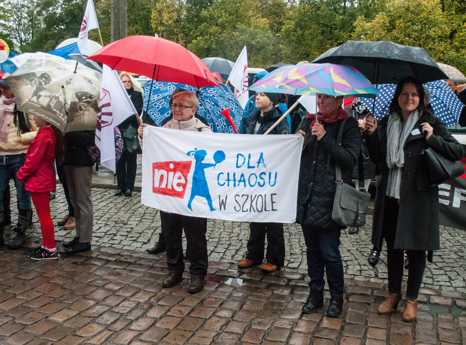 Nauczyciele protestowali w Gdańsku. "To jest sygnał ostrzegawczy dla całego rządu"