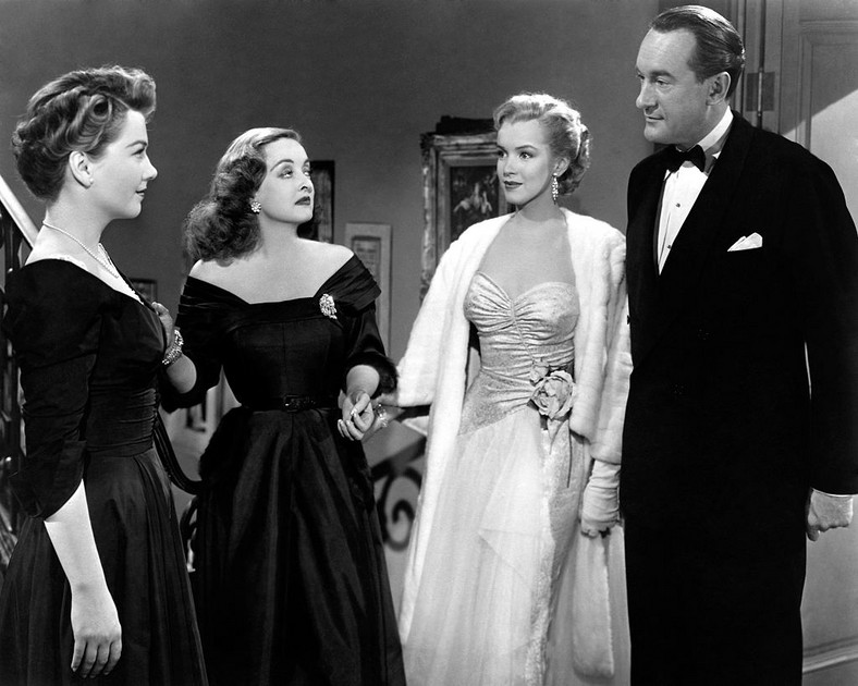 Sanders u boku Anne Baxter, Bette Davis, Marilyn Monroe w filmie "Wszystko o Ewie", 1950 r.