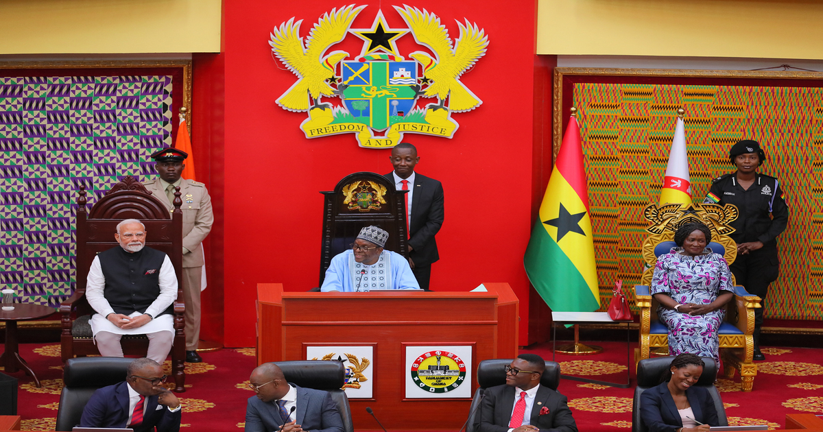 Ghana: Mueren 2 ministros en accidente de helicóptero