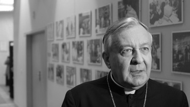 Pogrzeb abp. Juliusza Paetza. Trumna z ciałem wywieziona z katedry poznańskiej, duchowny pochowany na Starołęce