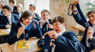 Nie(d)oceniona reforma oświaty. Rosną koszty zmian