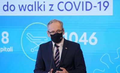 Czerwona strefa w całej Polsce. Niedzielski: W sobotę nawet 15 tys. nowych zakażeń koronawirusem