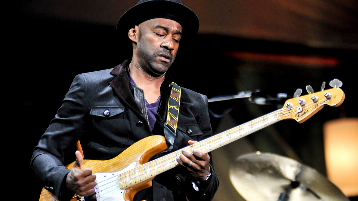 Marcus Miller szykuje się do wydania albumu zatytułowanego "Afrodeezia". Najnowsza płyta muzyka pojawi się w marcu, natomiast w listopadzie odwiedzi on Polskę, aby zagrać 5 koncertów w ramach trasy koncertowej promującej to wydawnictwo.