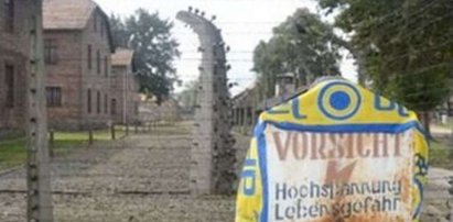 Cypryjscy naziści zbezczeszcili Auschwitz