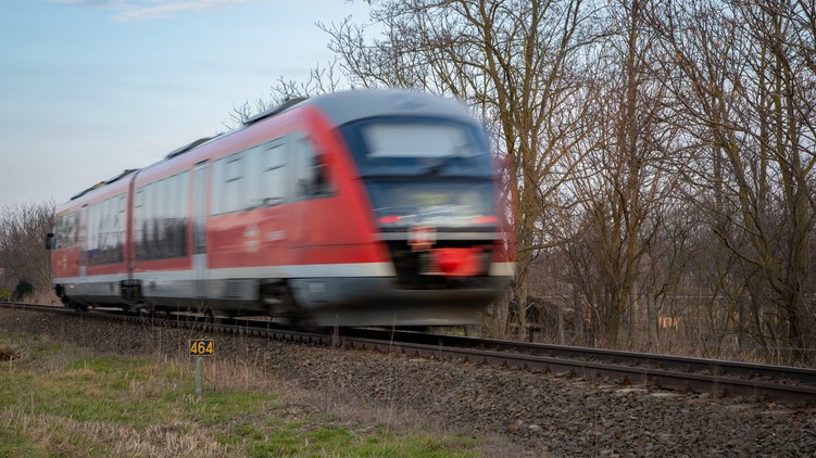 Halálos gázolás vonat Budapest-Hatvan-Miskolc késés