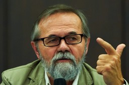 Bugaj: Podatek bankom nie zaszkodzi. Ryzyko niesie ustawa "frankowa"