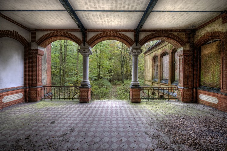 Opuszczony szpital Beelitz-Heilstätten. TUTAJ LECZYŁ SIĘ ADOLF HITLER