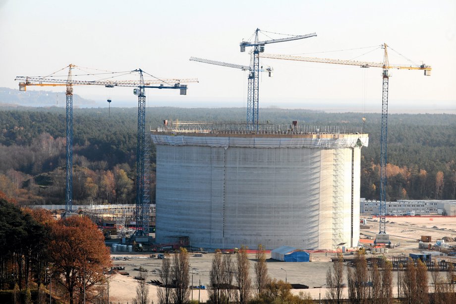 Terminal LNG w Świnoujściu jeszcze w trakcie budowy