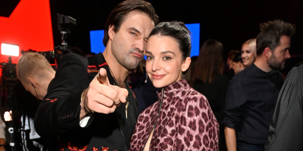 Piotr Stramowski na pokazie Przybylskiego. Zobacz metamorfozę Natalii