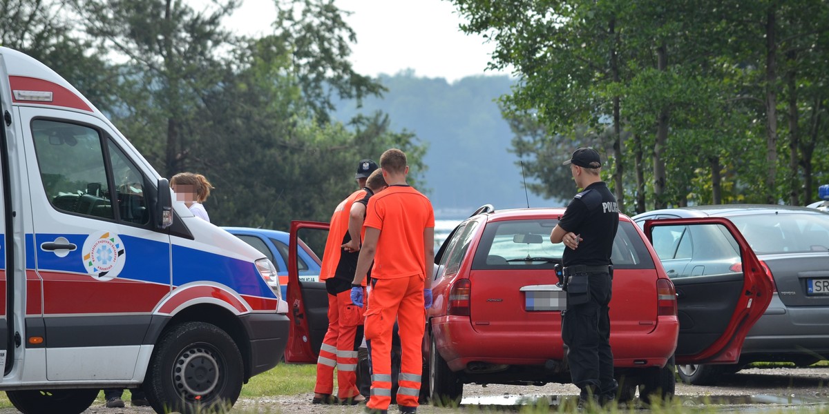 Ojciec zostawił 3-latkę w samochodzie. Dziewcyznka zmarła