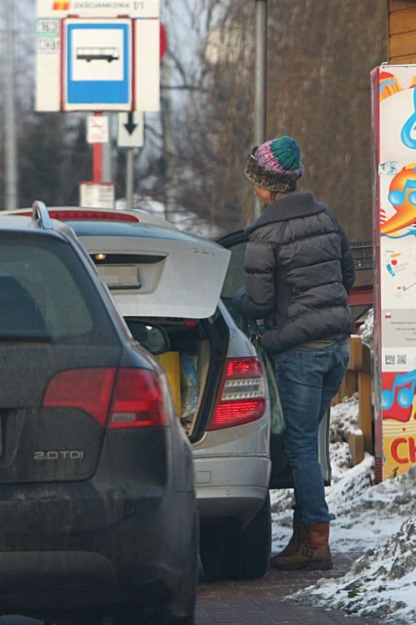 Brodzik! Opaliła się zimą. Jak to?