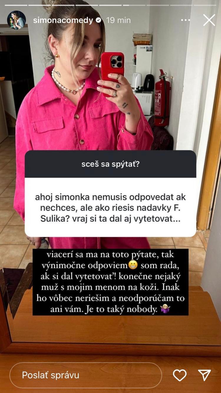 Simona Salátová reaguje na tetovanie Filipa Sulíka.