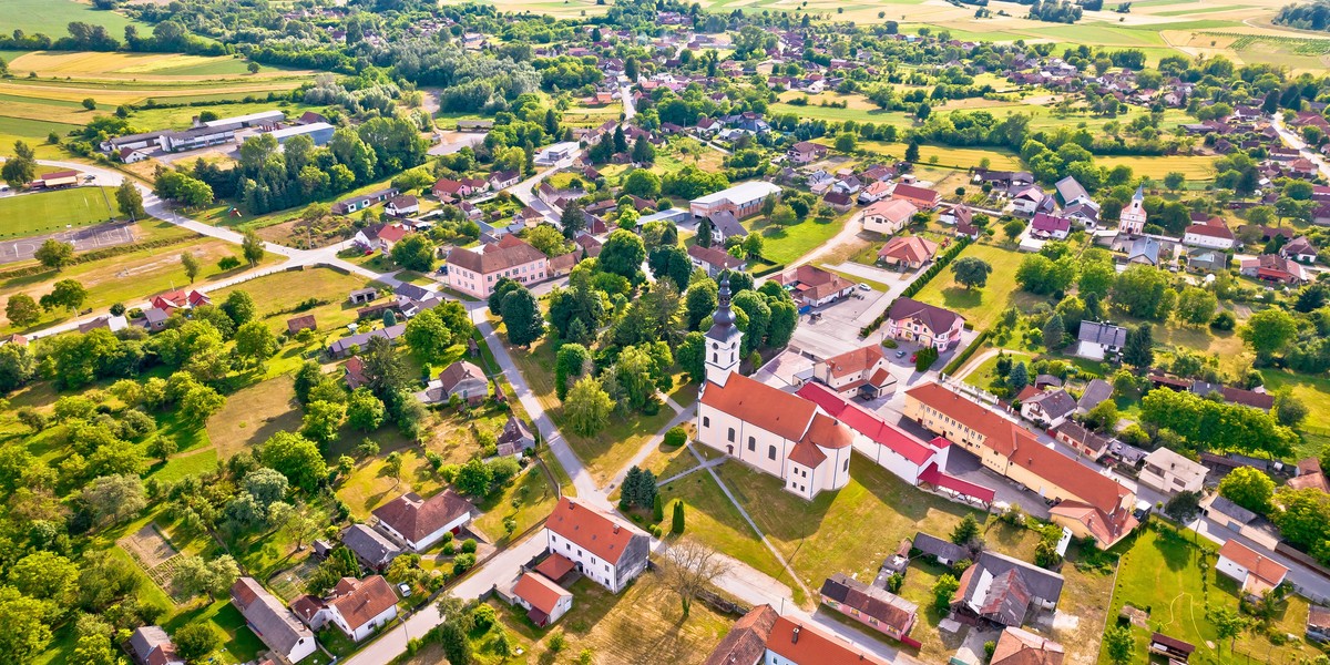 Miasteczko w Chorwacji wyprzedaje domy. Cena? Niespełna 57 groszy za nieruchomość