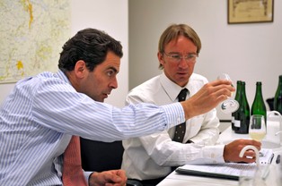 Polacy inwestują w wino i whisky