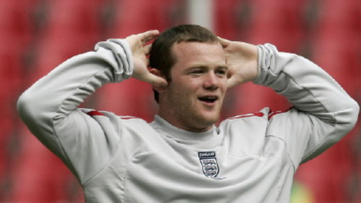 Angielska Federacja Piłkarska potwierdziła, że napastnik Manchesteru United, Wayne Rooney nie otrzyma żadnych dodatkowych kar związanych z czerwoną kartką, którą dostał w sobotnim meczu z Fulham (0:2).