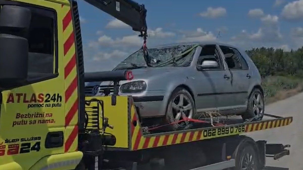 Auto izvučen iz kanala u Novom Sadu