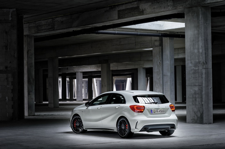 Mercedes-Benz A45 AMG ma 360 KM