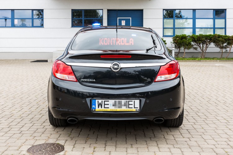 Policja przejęła radiowozy ITD