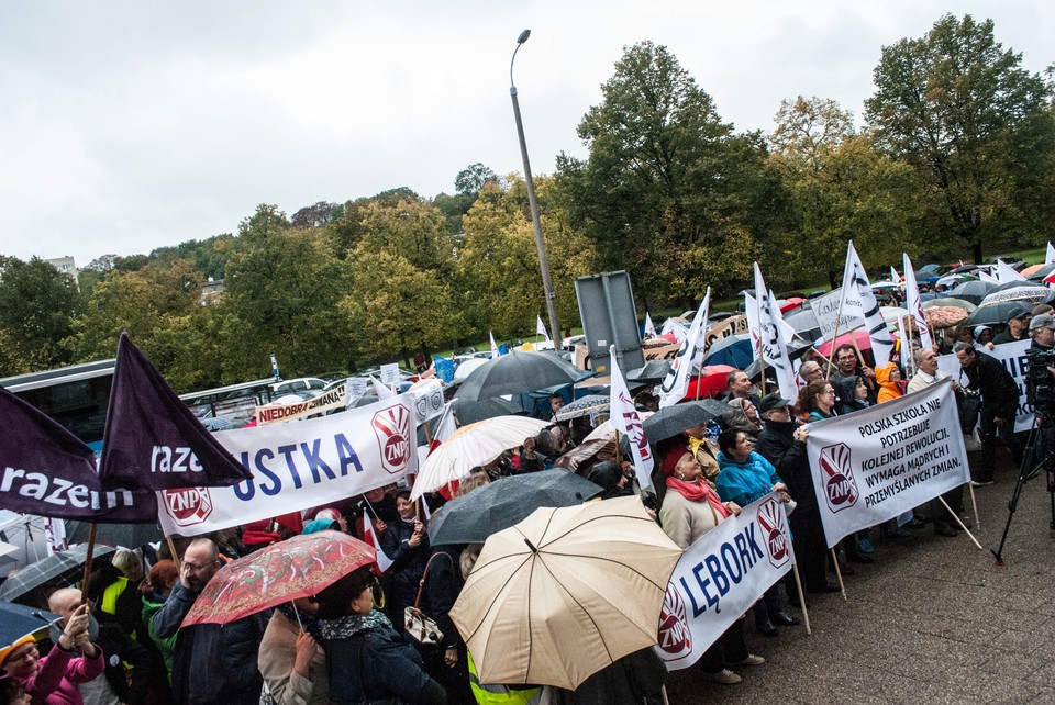 Nauczyciele protestowali w Gdańsku. "To jest sygnał ostrzegawczy dla całego rządu"