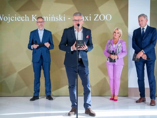 Wojciech Kamiński– wieloletni szef spółki Maxi Zoo w Polsce. Z wykształcenia psycholog, z zamiłowania pasjonat zarządzania duży nacisk kładący na prozespołowe podejście do pracowników. Bardzo dba o to, żeby być autentycznym i prawdomównym oraz – w konsekwencji – budzić zaufanie swojego zespołu. To filozofia, która sprawdziła się w trudnym roku pandemii.