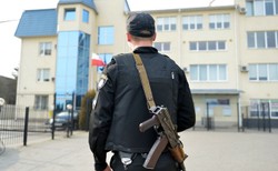 Ukraińscy nacjonaliści przed konsulatem RP w Łucku domagali się szacunku dla bohaterów narodowych