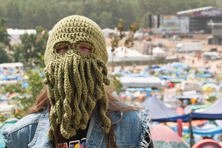 Na szczęście nie ma zakazu chodzenia z zakrytą twarzą / fot. Lech Majewski