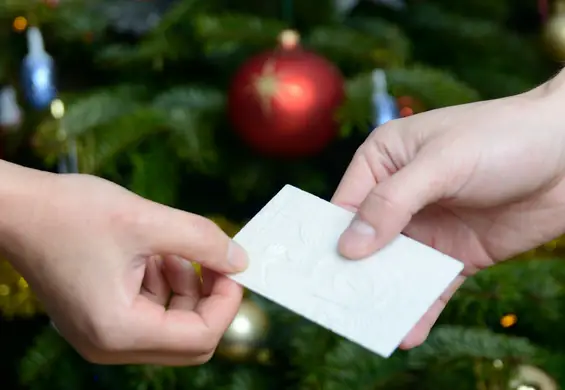 "Czasem matki nadal traktują nas jak dzieci". Psychoterapeutka o tym, jak stawiać granice i cieszyć się świętami