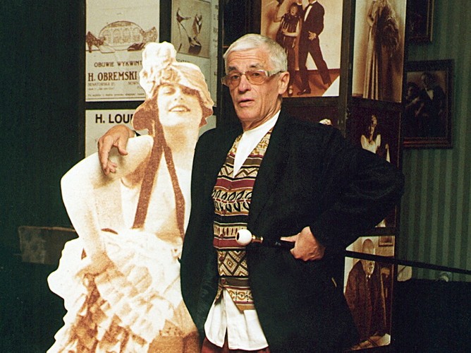 Adam Hanuszkiewicz (1924 - 2011)