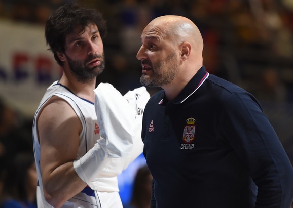 MiloÅ¡ TeodosiÄ i Aleksandar ÄorÄeviÄ u razgovoru