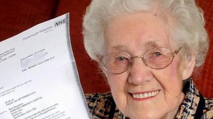 Hihetetlen! 99 évesen lett terhes a nagyi - papíron!