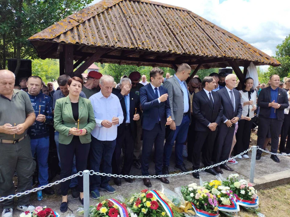 Održan parastos srpskim vojnicima u Zalazju kod Srebrenice