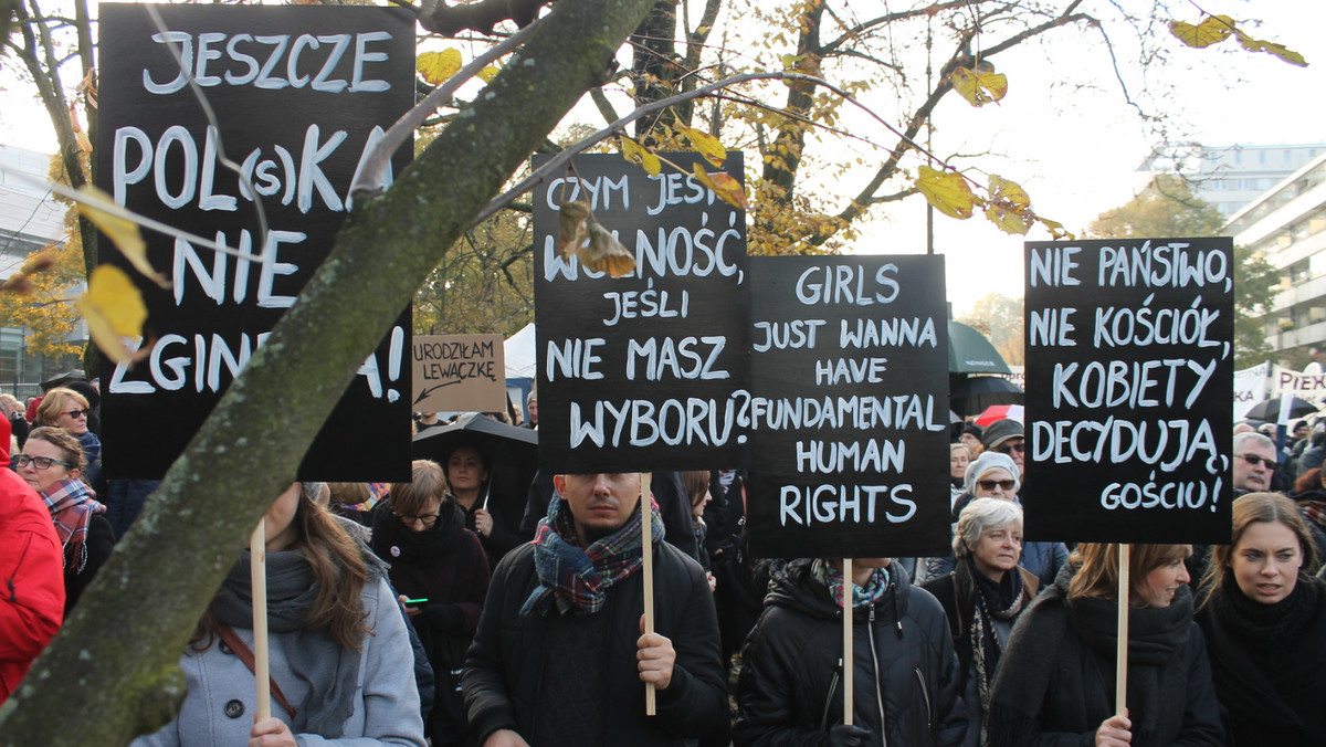 Human Rights Watch: w Polsce łamane są prawa kobiet