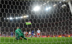 Euro 2016: Holendrzy wykorzystali dziury w obronie Polaków. Nawałka ma jeszcze nad czym pracować