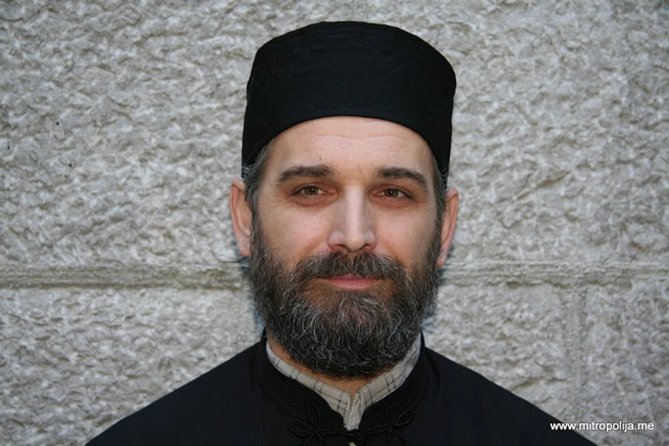 Otac Željko Ćalić