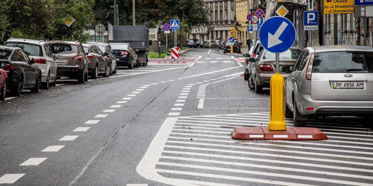 Zrobili kontrapas dla rowerów na ul. Dietla przy moście Grunwaldzkim.