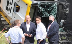 Trzaskowski zapowiada powołanie komisji: Wyjaśni okoliczności wypadku autobusu