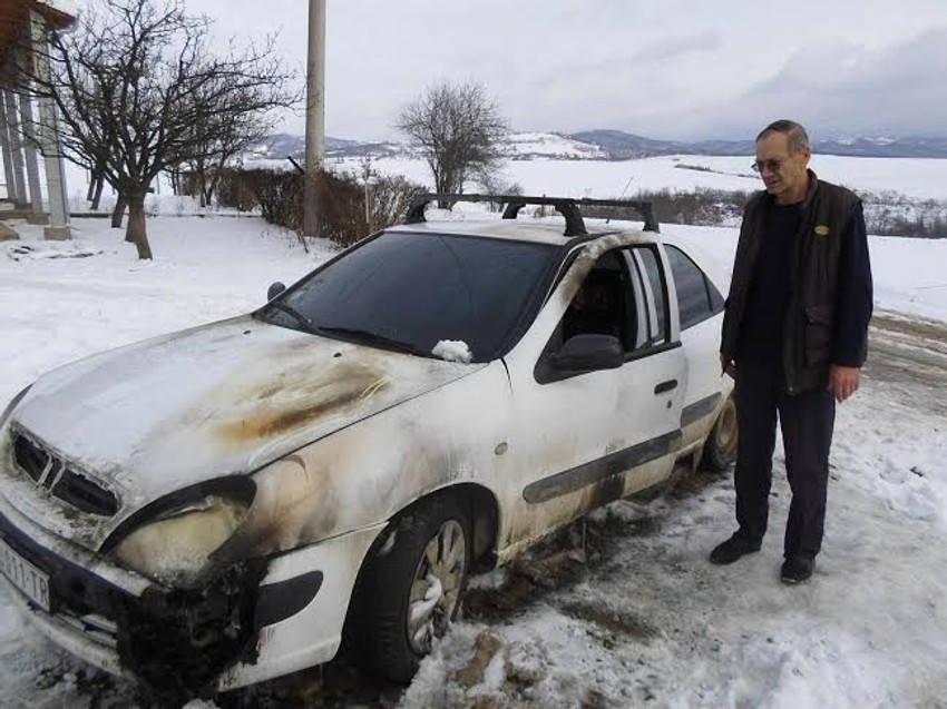 Ristić pored izgorelog „Citroen xara“