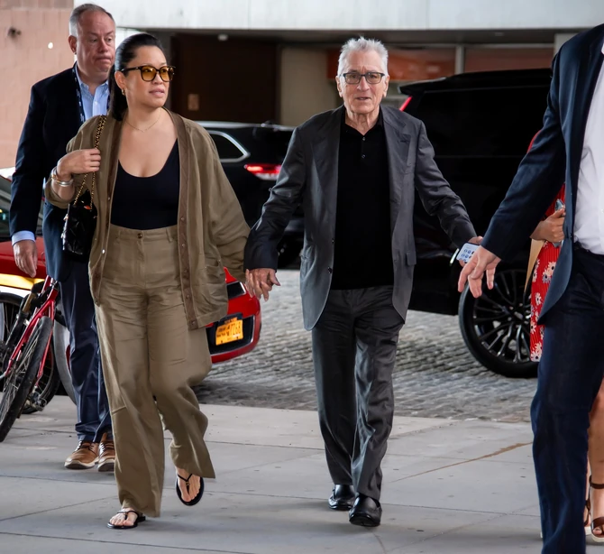 Robert de Niro sa svojom partnerkom Tifani Čen