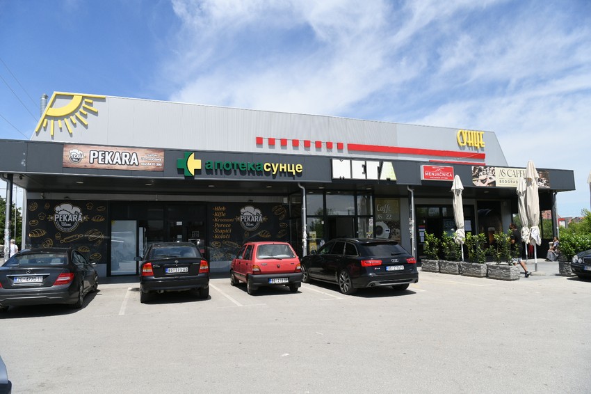 Kafe As, Plavi horizonti Zemun